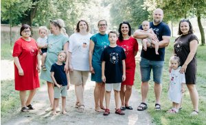                                     Človíček One Little z.s.
                            