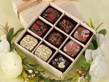 roztomile pralinky krabicka 9ks prazdna