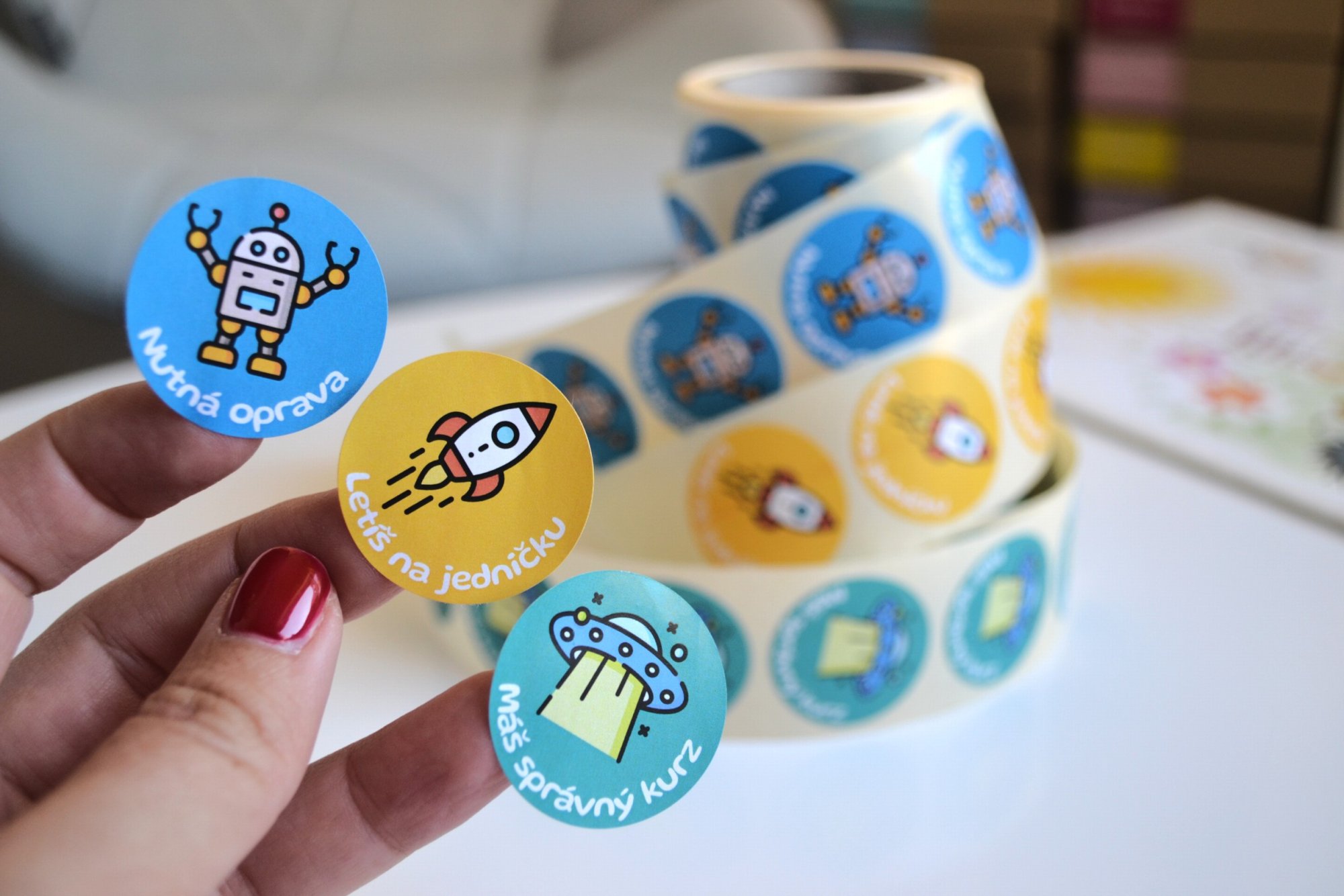 Jak jsme (ne)vymyslely samolepky z jiné galaxie