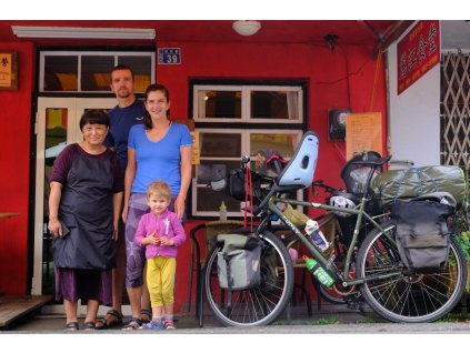 82490280 10218459834740540 991857696976142336 n