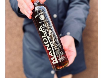 Hustopečská mandla kávová 0,5 l