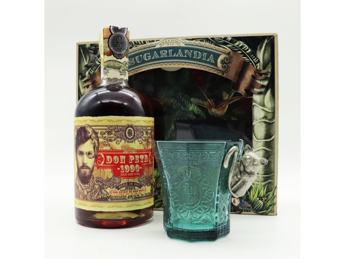 Don Papa s vlastní etiketou v dárkovém balení se skleničkou