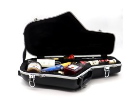 Inkognito XXL . v saxofonovém pouzdře