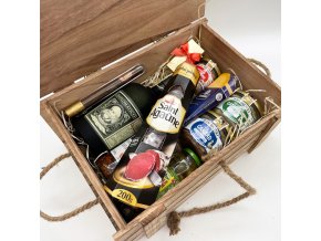 gurmánská sada s alkoholem v dřevěném boxu