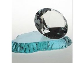 skleněná trofej diamant