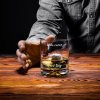 s5 whisky facet chwyta szlanke napisy