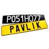 SPZ s vlastním nápisem. Poznávací  značka s barevným textem nebo symbolem