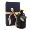 Lambrusco se vzkazem . Bílé na černém
