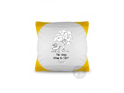 Peeing on trees (Barva Červená)