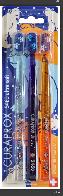 Curaprox CS 5460 Ultra soft 3ks WINTER Polar bear barva: čirá + fialová + oranžová