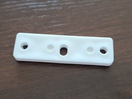 distančná podložka pod pánt pre sieťkové dvere, farba biela