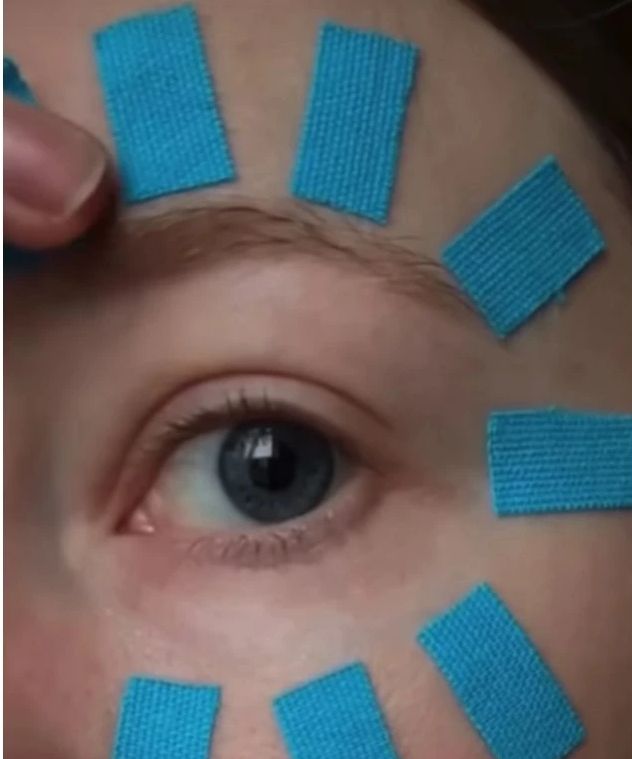 Beauty tejpování krok za krokem: Jak dosáhnout liftingu obličeje doma