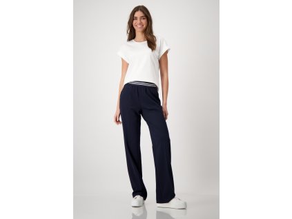 409206 797 Model FullBody 1200