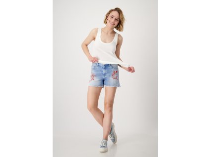 409754 105 Model FullBody 1200