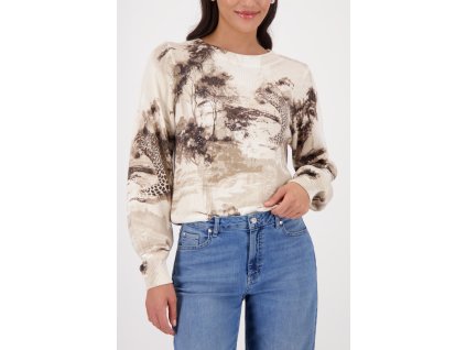 410382 148 Model Front 1200