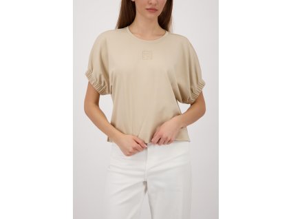 410147 146 Model Front 1200