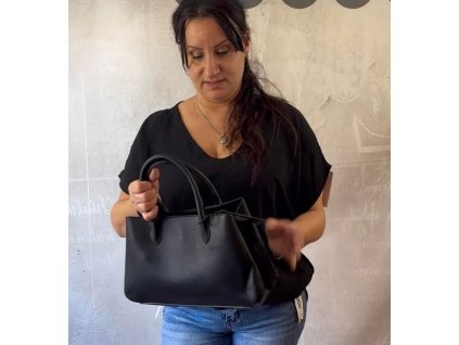 A9D18AE7 FBAA 450D 8E1B 31299F821146