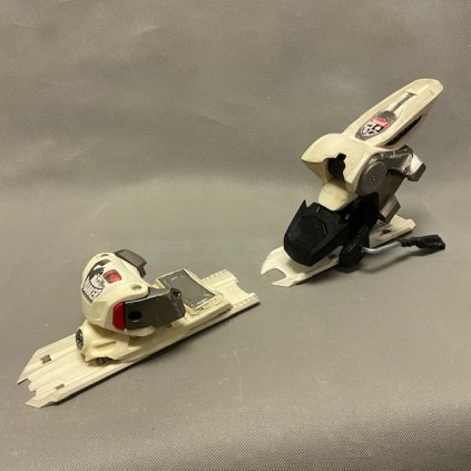 38063 marker griffon 13 white
