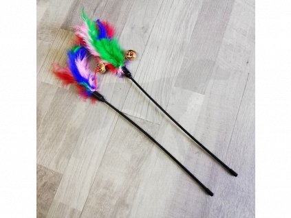 Hračka vábnička s rolničkou pro kočku 37 cm