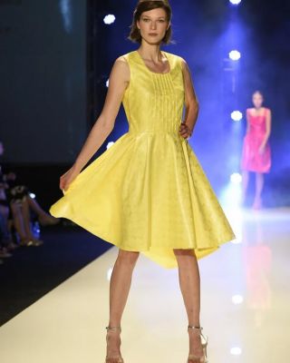 Naše šaty na přehlídce veletrhu Styl A Kabo vynesla Sarah Opravilová, partnerka zpěváka Davida Krause. Více v článku...