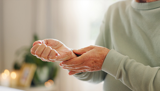 Čo skutočne pomáha na karpálny tunel? Kompletný sprievodca liečbou