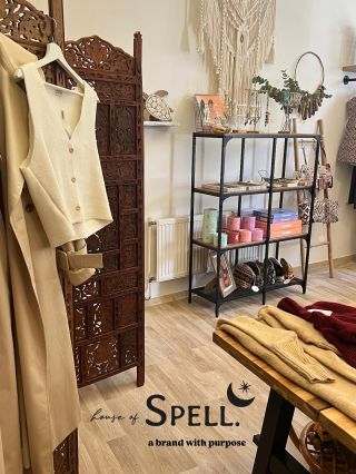 Cena vs. kvalita. Kvalita vs. kvantita. Často slyším: „To je drahý.“ Ale… drahý vůči čemu? Před rokem jsem si koupila...