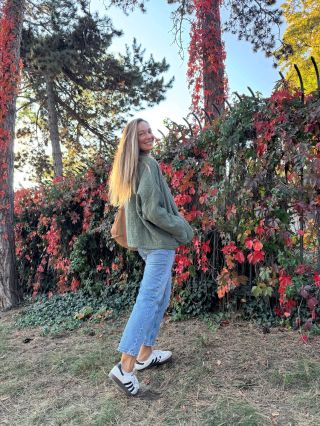 Dneska den jak korálek. ☀️🍂 Takové babí léto bych si nechala klidně až do Vánoc. 😄 Nasávám sluníčko a dobíjím baterky,...