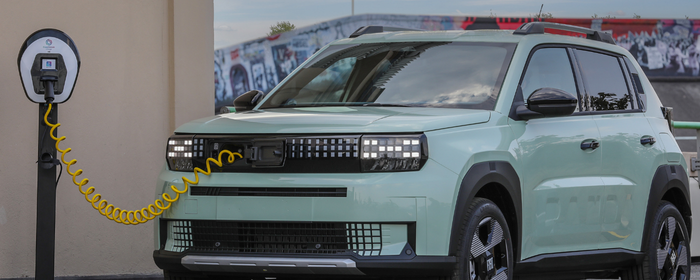 Top 10 must-have doplňků pro elektromobily v roce 2026