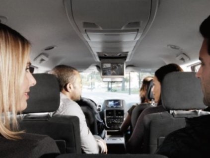 3735 chrysler grand voyager rt lancia voyager dvd prehravac 9inch