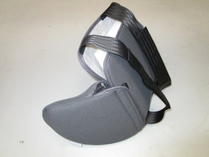 6186 pridavna operka hlavy pro sedacku isofix