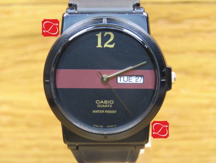 1. CASIO HNĚDÝ PRUH DAY DATE QUARTZ 30.9.22