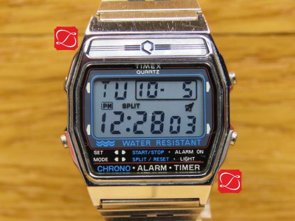 1. TIMEX CHRONO DIGITAL 4.10.22