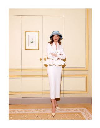 •𝒻𝓁𝒶𝓈𝒽𝒷𝒶𝒸k• …elegance, ženská silueta a zvýrazněný pas s peplum efektem ❤️✂️ @the.stepanka @thestepankaofficial...