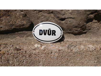 DVŮR - oválek 70x50mm