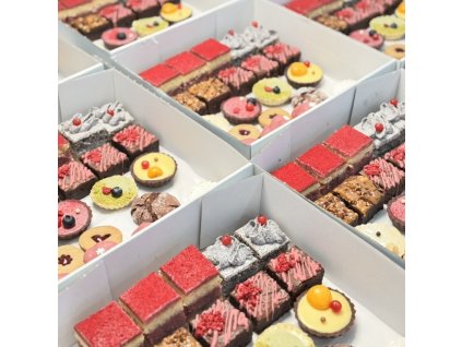 29960EF8 16AE 4503 B19E 455800F0A820 1 105 c