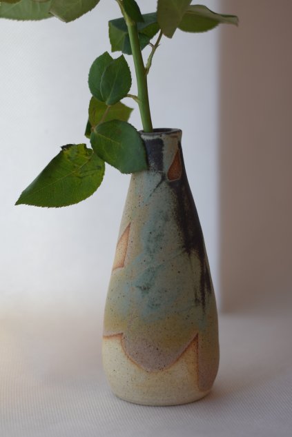 váza keř štíhlá