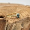 Prsten - TOPAZ  V BRILIANTOVÉ KORUNCE