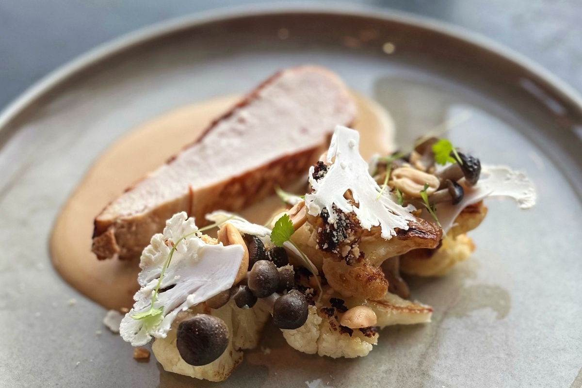 Chicken, peanuts, cauliflower