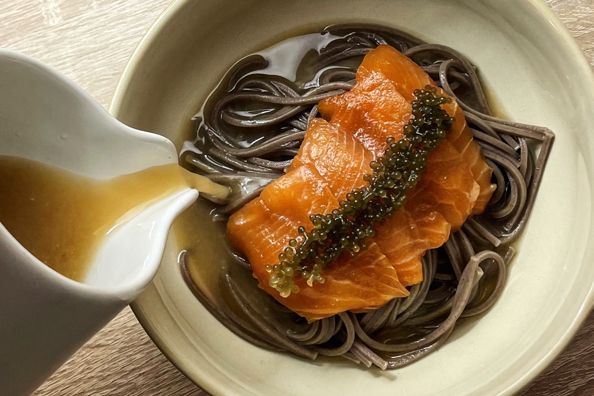 Miso polévka s lososem v tamari