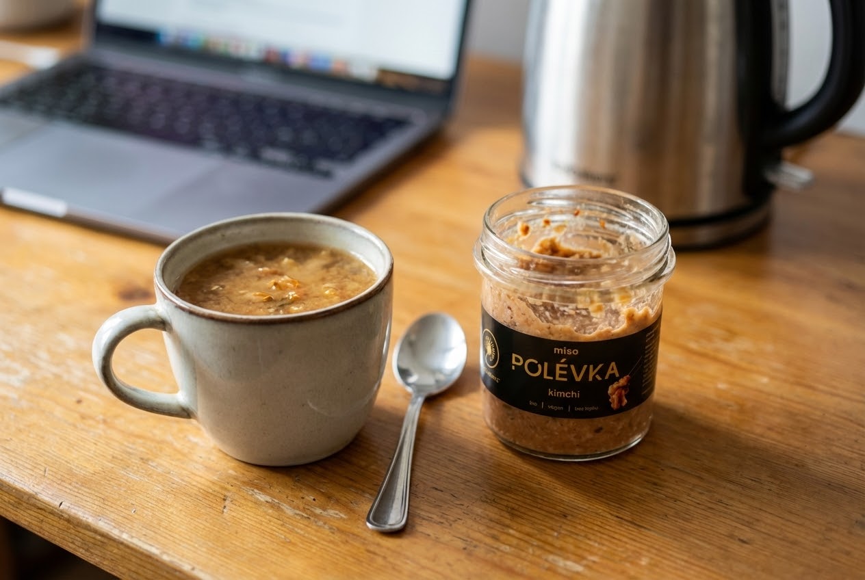 Teplá snídaně: Jak přežít leden (a zbytek roku) bez výčitek