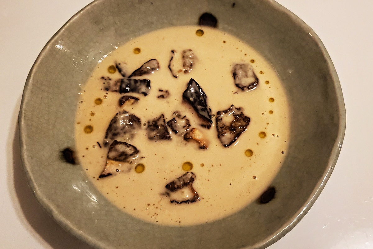 Houbová krémová polévka se shiokoji