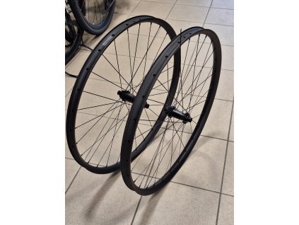 Zapletená 29" kola Farsports Ultralight XC 1200 gr.