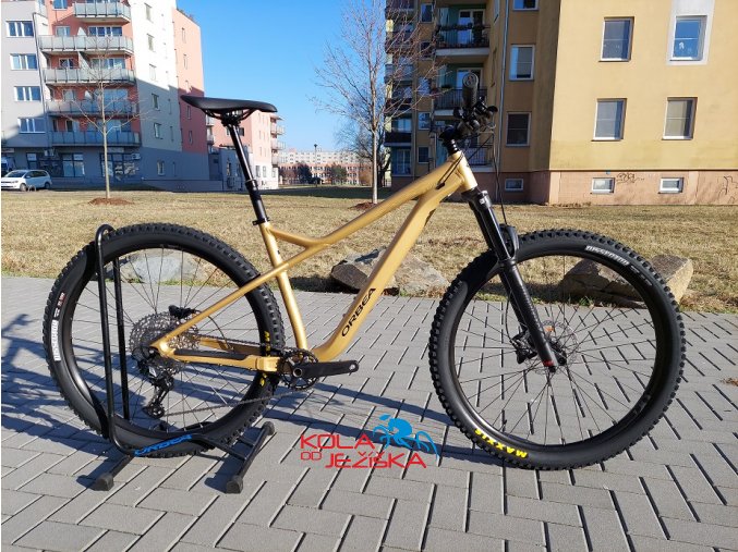 Horské trailové kolo Orbea Laufey H10 2023 Golden Sand