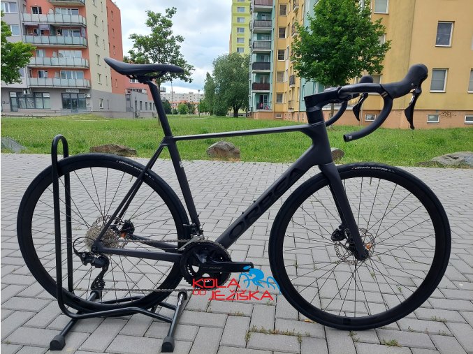 Silniční kolo Orbea Orca M30 2024 Vulcano/Black