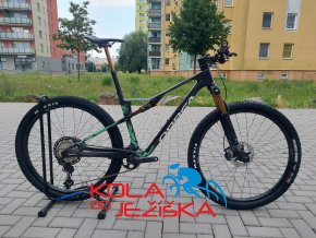 Horské celoodpružené kolo Orbea OIZ M-PRO 2024 MyO