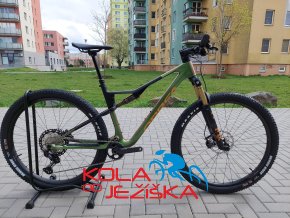 Horské celoodpružené kolo Orbea OIZ M10 2024