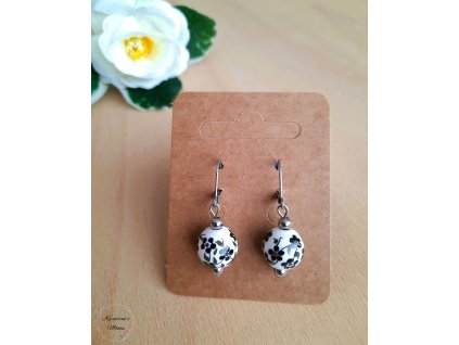 nausnice_keramicky_koralek_cerne_kvety