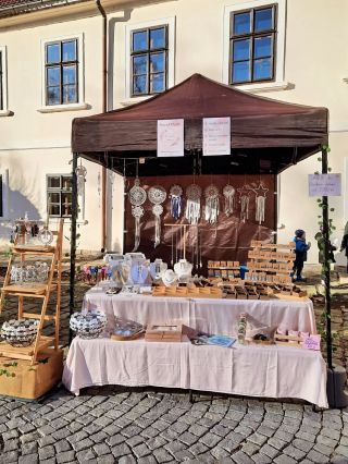 Ahoj, krásný den ❄️. Jedno mé poděkování míří do Smiřic, všem lidem, co za námi na Vánoční trhy přišli a vybrali si...