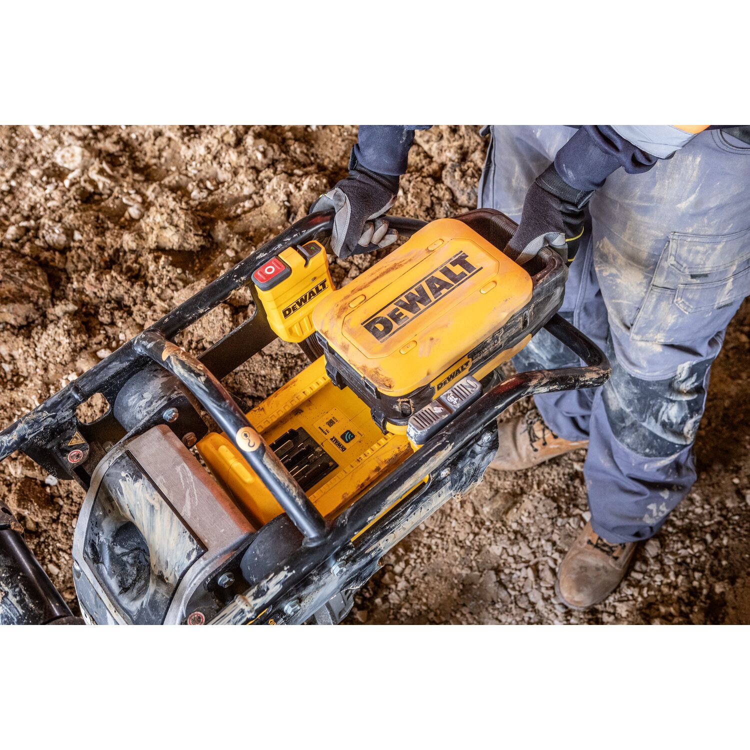 Detail startování DeWALT POWERSHIFT