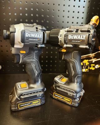 Limitovaná edice DeWALT MCLAREN.. Aku rázový utahovák a šroubovák. #dewalt #naradi #dilna